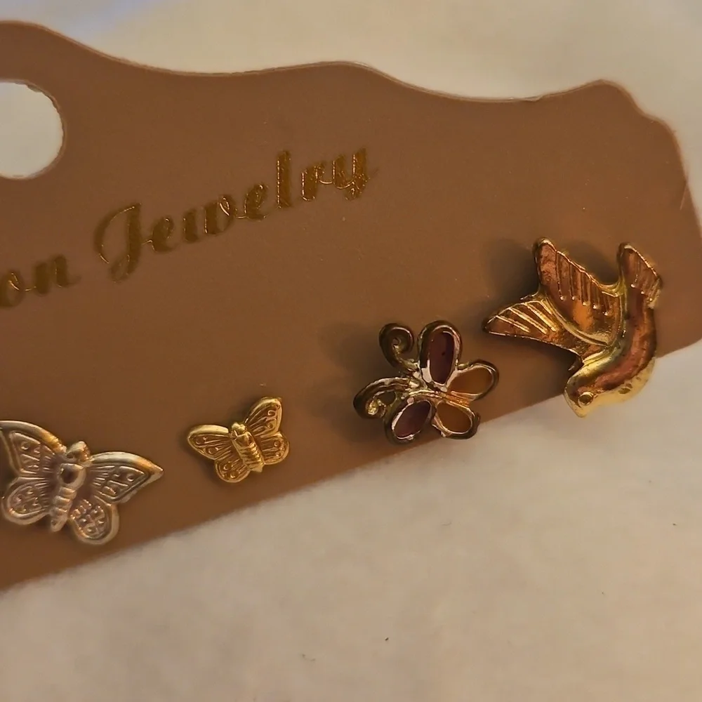 3/$30 Vintage Set of Six Fairycore Single Butterfly Ladybug Dove Earrings